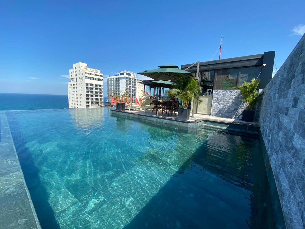 Santa Luxury Hotel 4*