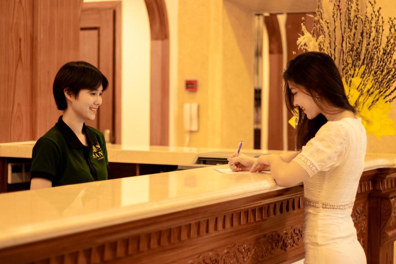 Hotel Santa Luxury Đà Nẵng